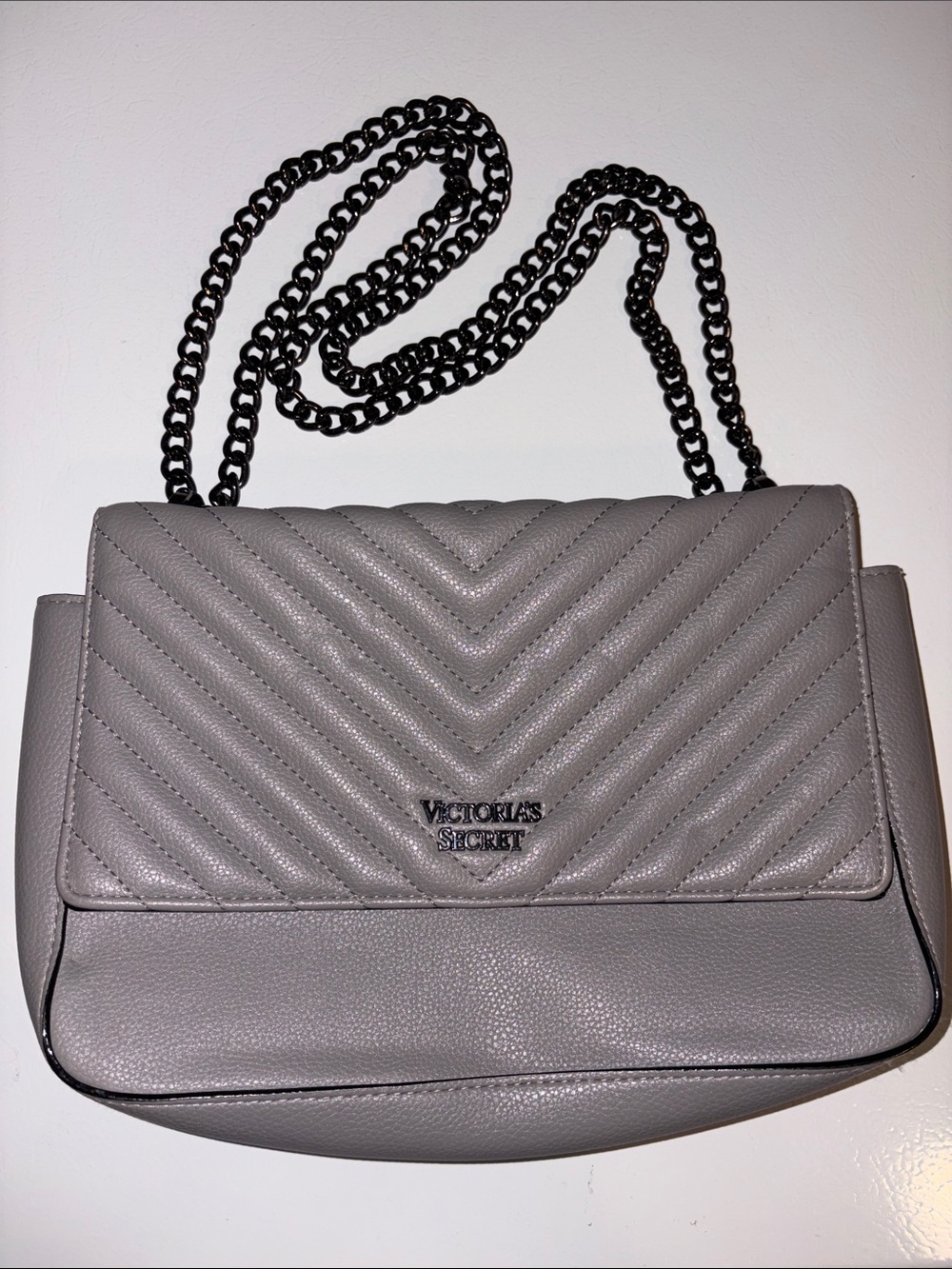 Victoria's Secret Light Gray Quilted Chevron Chain Shoulder Bag